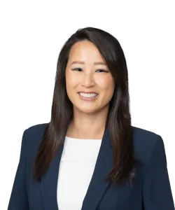 Justine lee headshot