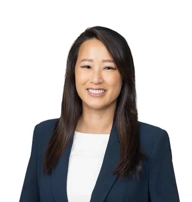 Justine lee headshot